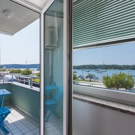Apartment Riva *