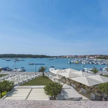 Apartment Riva *
