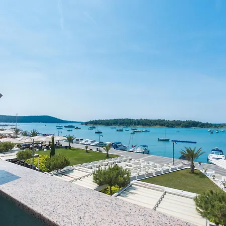 Riva Apartment